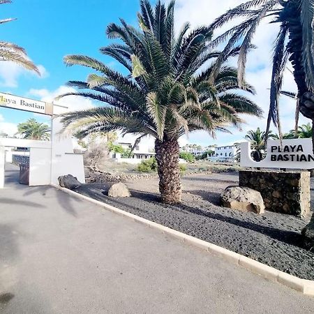 Playa Bastian First Line Of The Sea Apartment กอสตา เตกีสเซ ภายนอก รูปภาพ