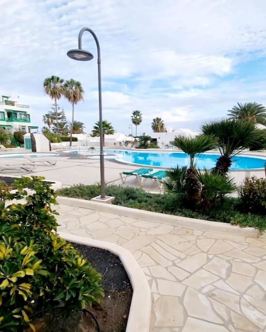 Playa Bastian First Line Of The Sea Apartment กอสตา เตกีสเซ ภายนอก รูปภาพ