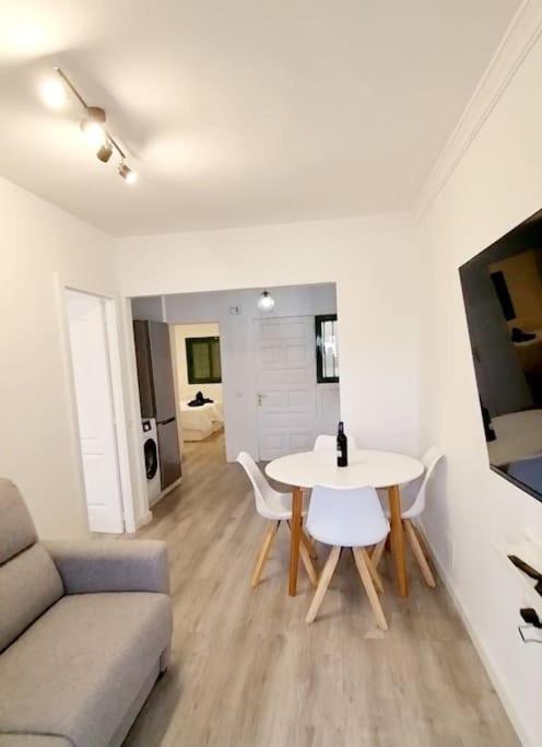 Playa Bastian First Line Of The Sea Apartment กอสตา เตกีสเซ ภายนอก รูปภาพ