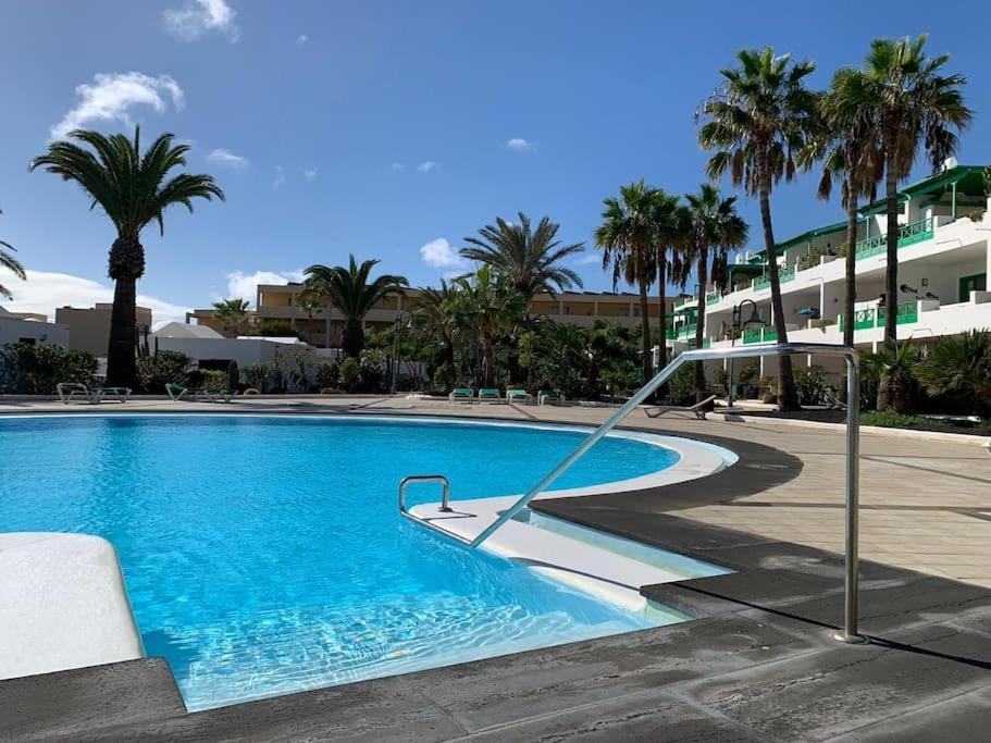 Playa Bastian First Line Of The Sea Apartment กอสตา เตกีสเซ ภายนอก รูปภาพ