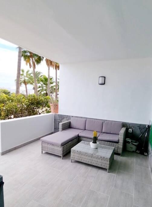 Playa Bastian First Line Of The Sea Apartment กอสตา เตกีสเซ ภายนอก รูปภาพ